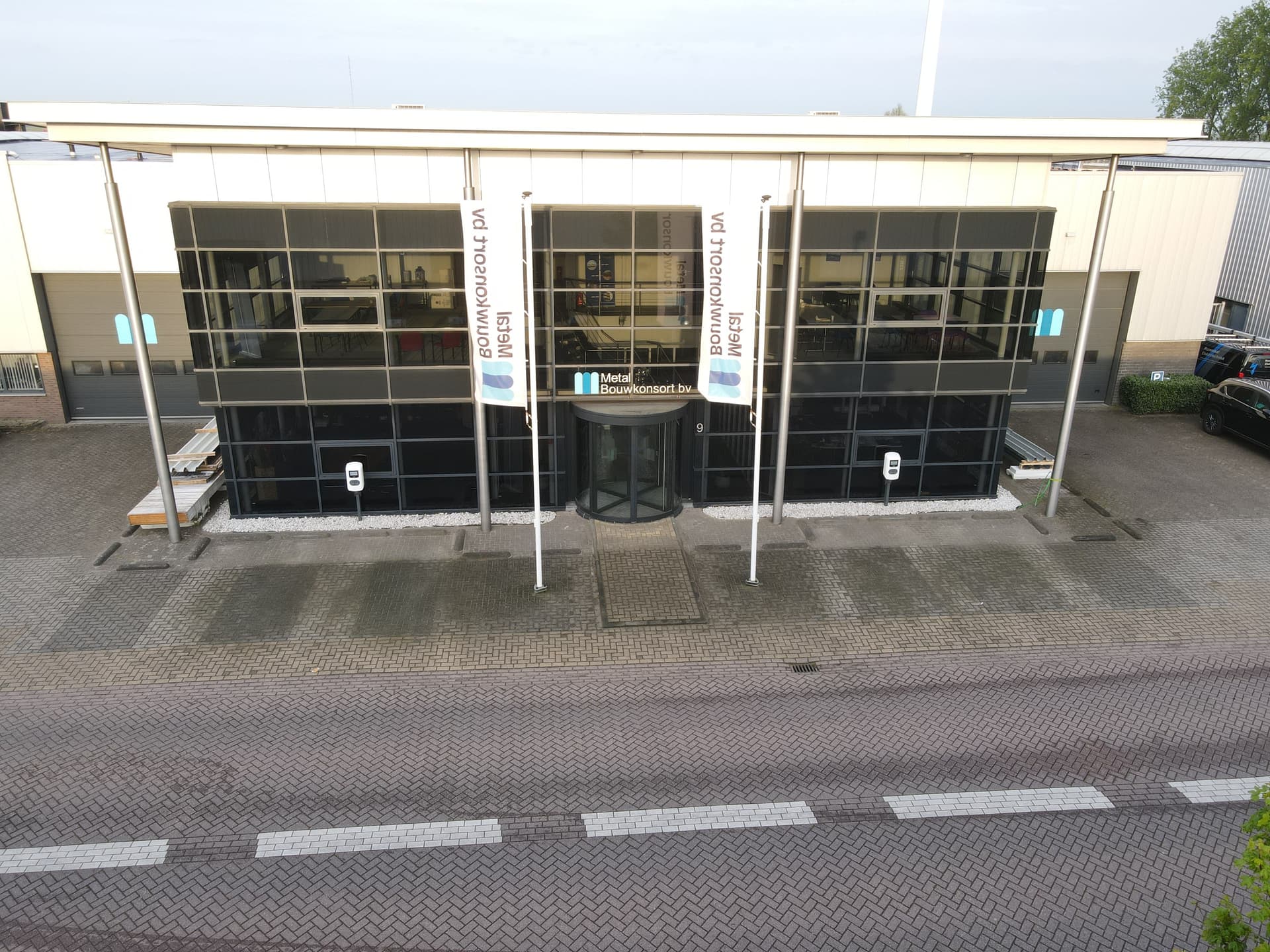 Verduurzamen bedrijfspand in Lopik